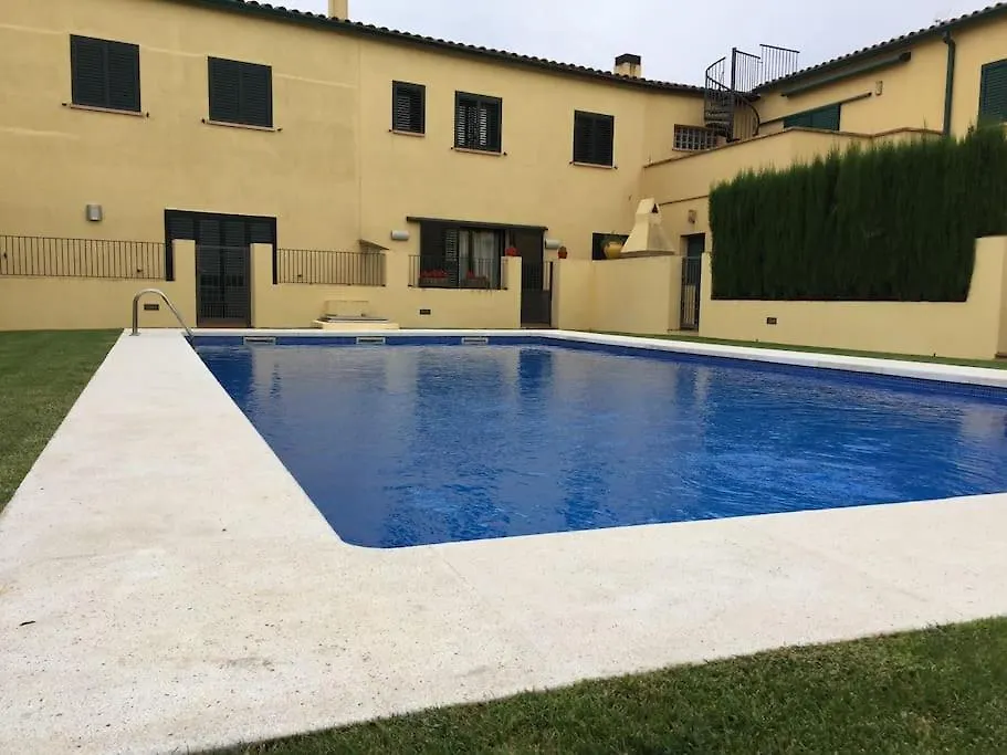 Casa Unifamiliar Con Piscina. Villa L'Armentera Holiday home