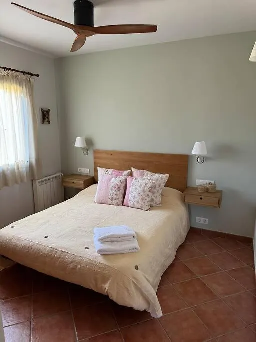 Casa Unifamiliar Con Piscina. Villa L'Armentera